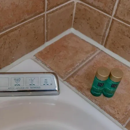 Island Getaway W Bath *