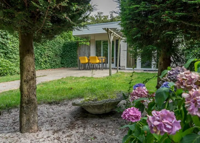 Island Getaway W Bath Vakantiehuis Westermient