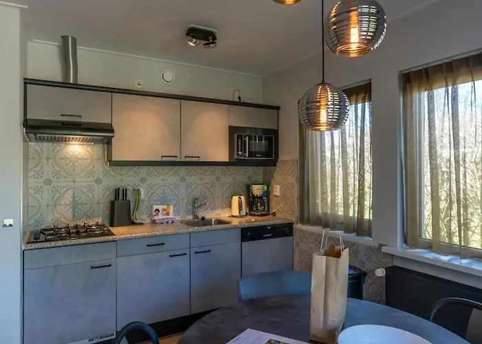 Island Getaway W Bath