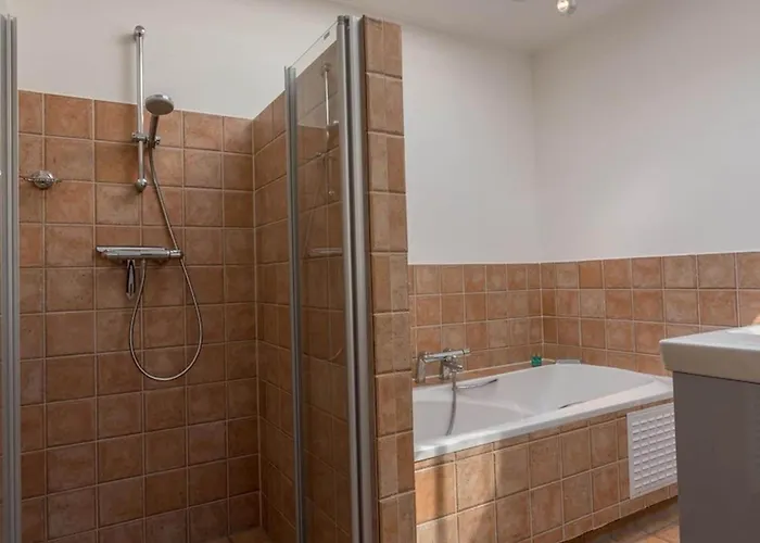 Island Getaway W Bath Vakantiehuis Westermient